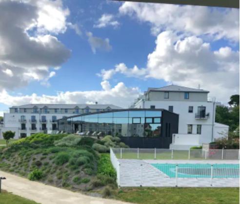 Appartement Devant La Plage Avec Piscine Concarneau Exteriör bild